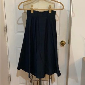 Uniqlo black woven flare skirt